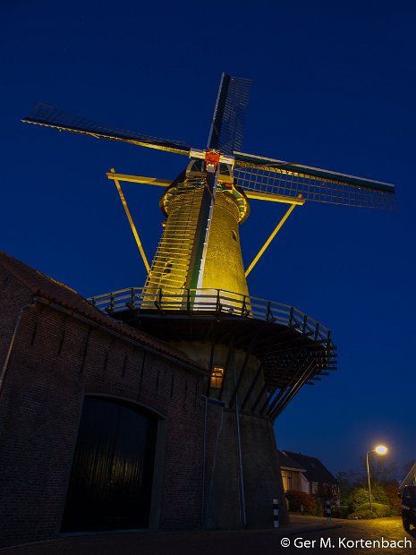 Molen 't Vliegend Hert - 's-Gravendeel