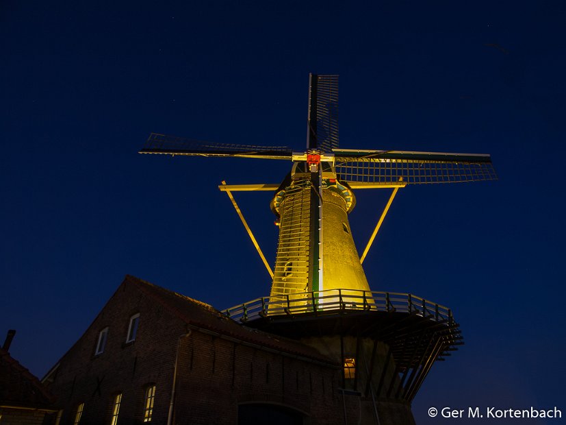 Molen 't Vliegend Hert - 's-Gravendeel